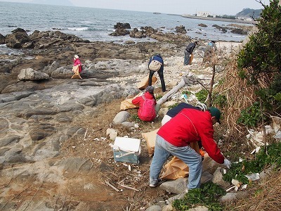 海岸作業①.jpg